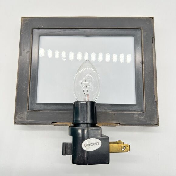 Thomas Kinkade Painter of Light Spring Gate Framed Reproduction Night Light NIB - Picture 4 of 13